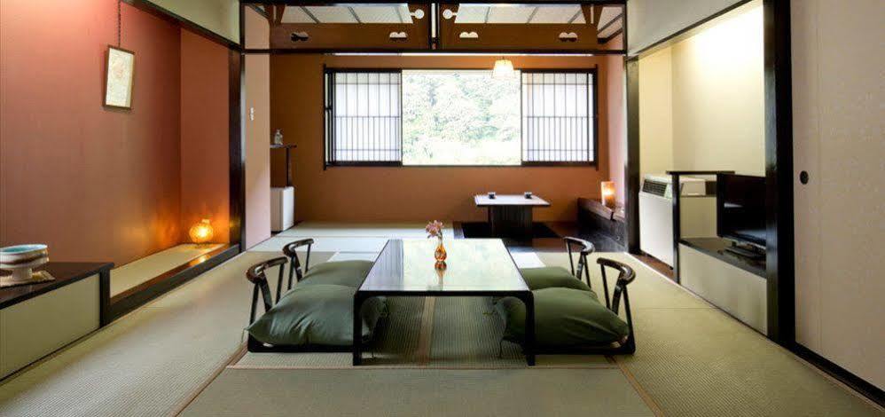 Tozawa Takamiya Ryokan Beni מראה חיצוני תמונה