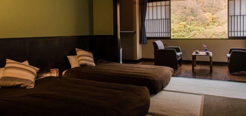 Tozawa Takamiya Ryokan Beni מראה חיצוני תמונה