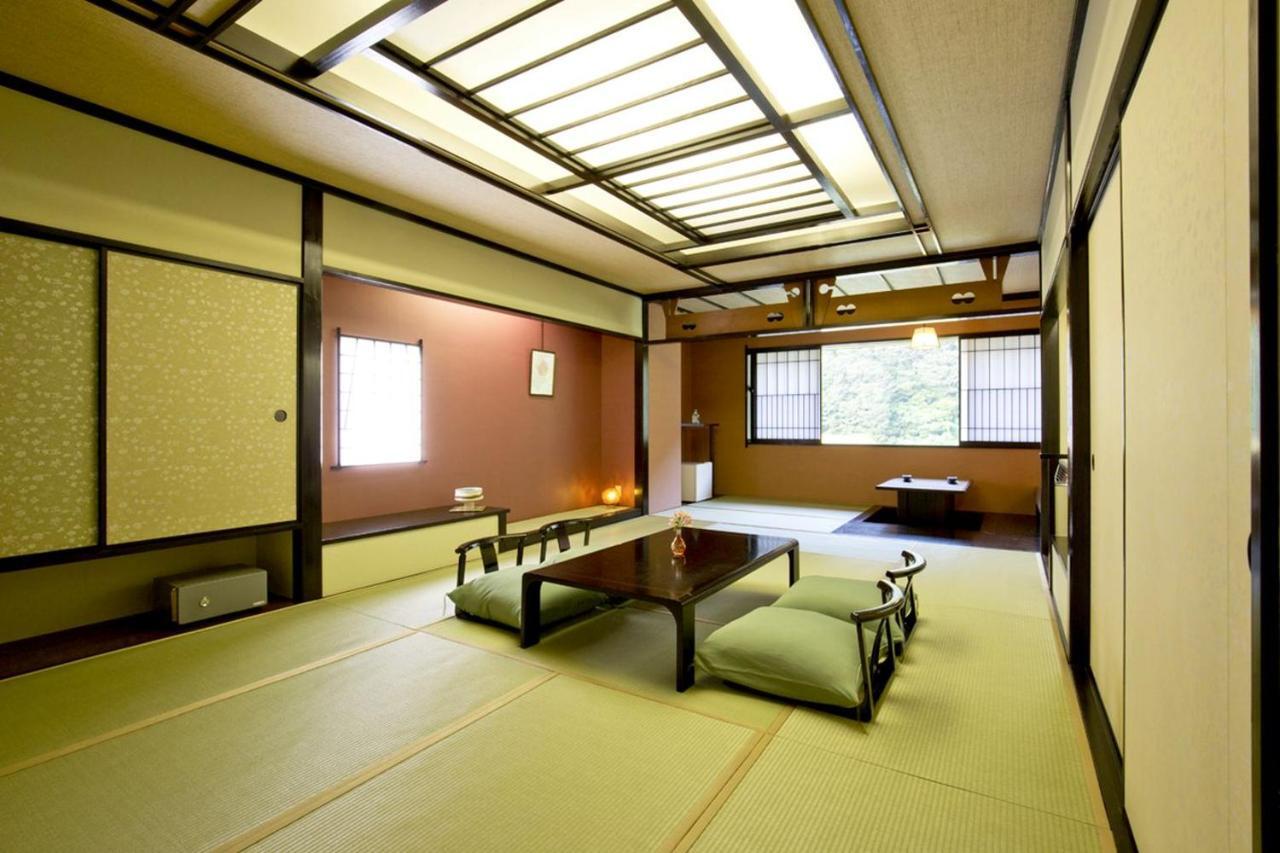 Tozawa Takamiya Ryokan Beni מראה חיצוני תמונה